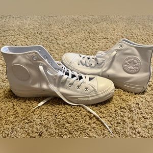 White Chuck Taylor All Star Classic